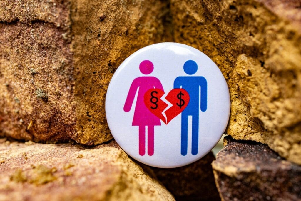 picture of unhappy couple as a joke about offshore mobile app developers and business owners breaking up